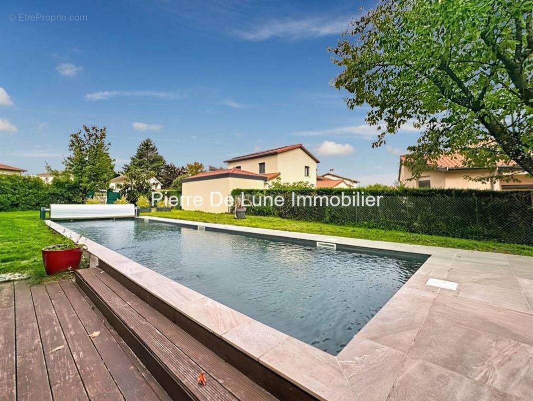 Maison à CHAZAY-D'AZERGUES