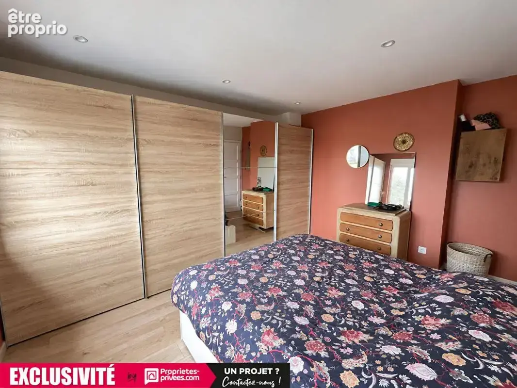 Semi Individuelle - 5 chambres - cave - jardin - garage -130 m2 - photo 9