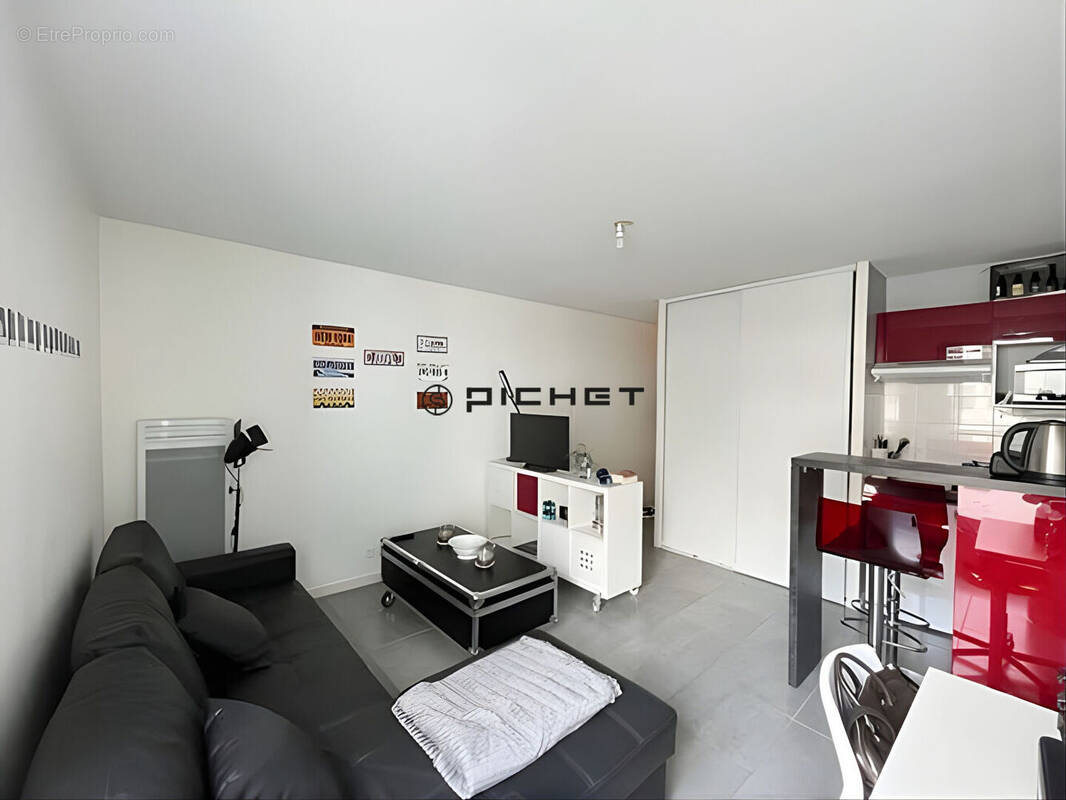 Appartement à BORDEAUX
