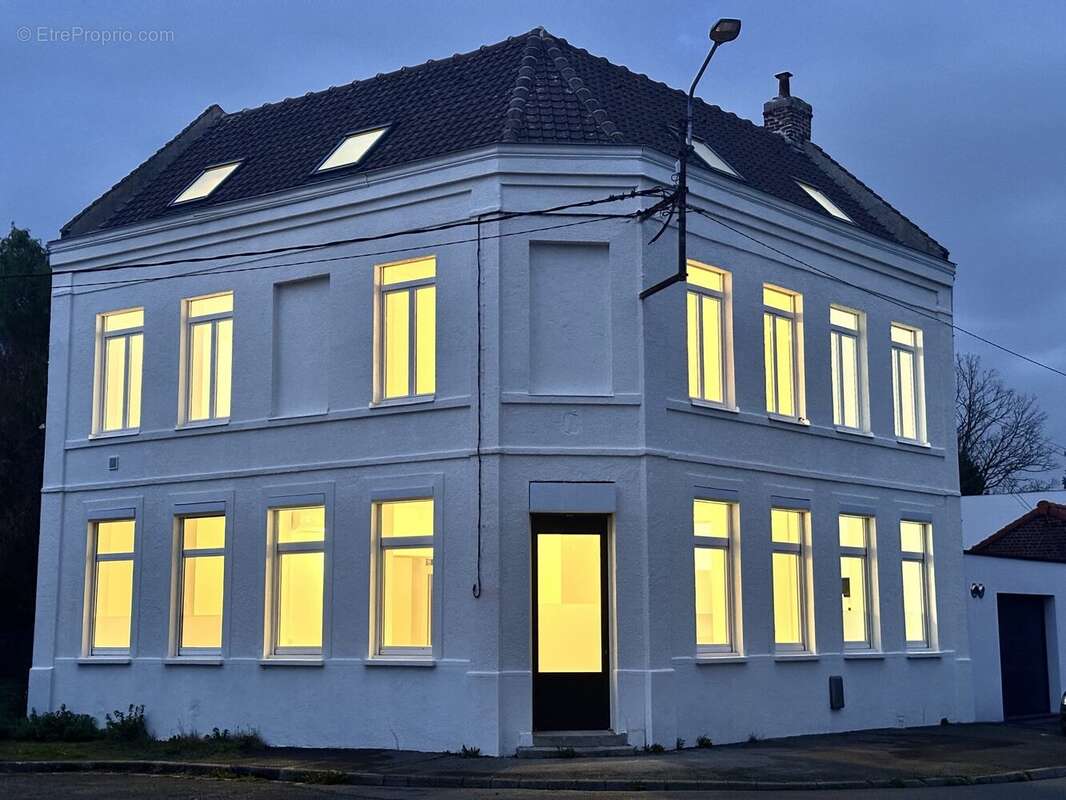 Maison à WAMBRECHIES