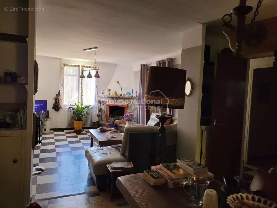 Maison à SIX-FOURS-LES-PLAGES