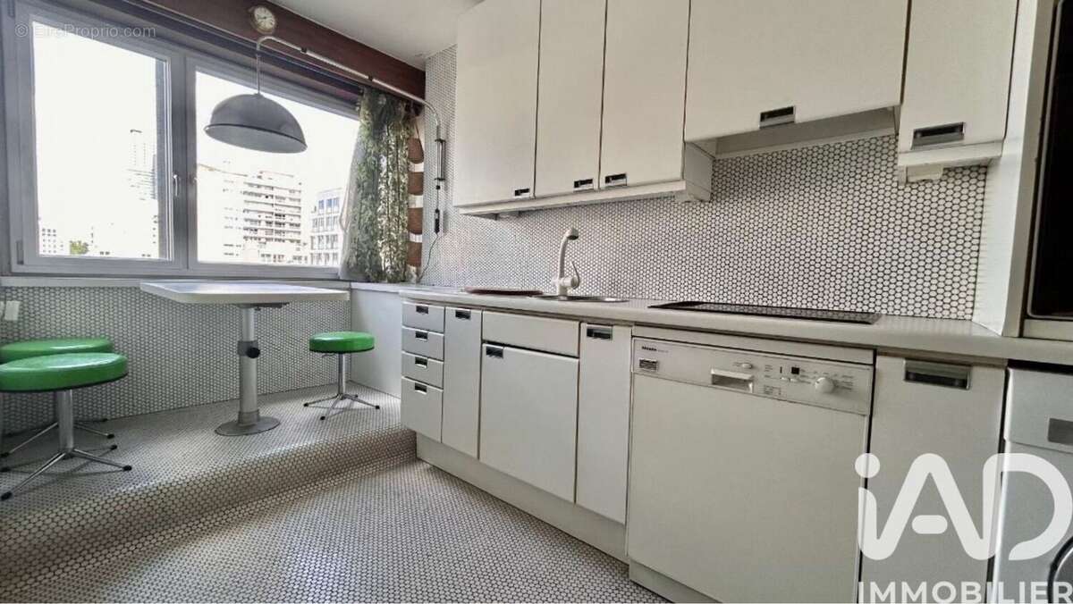 Photo 6 - Appartement à COURBEVOIE
