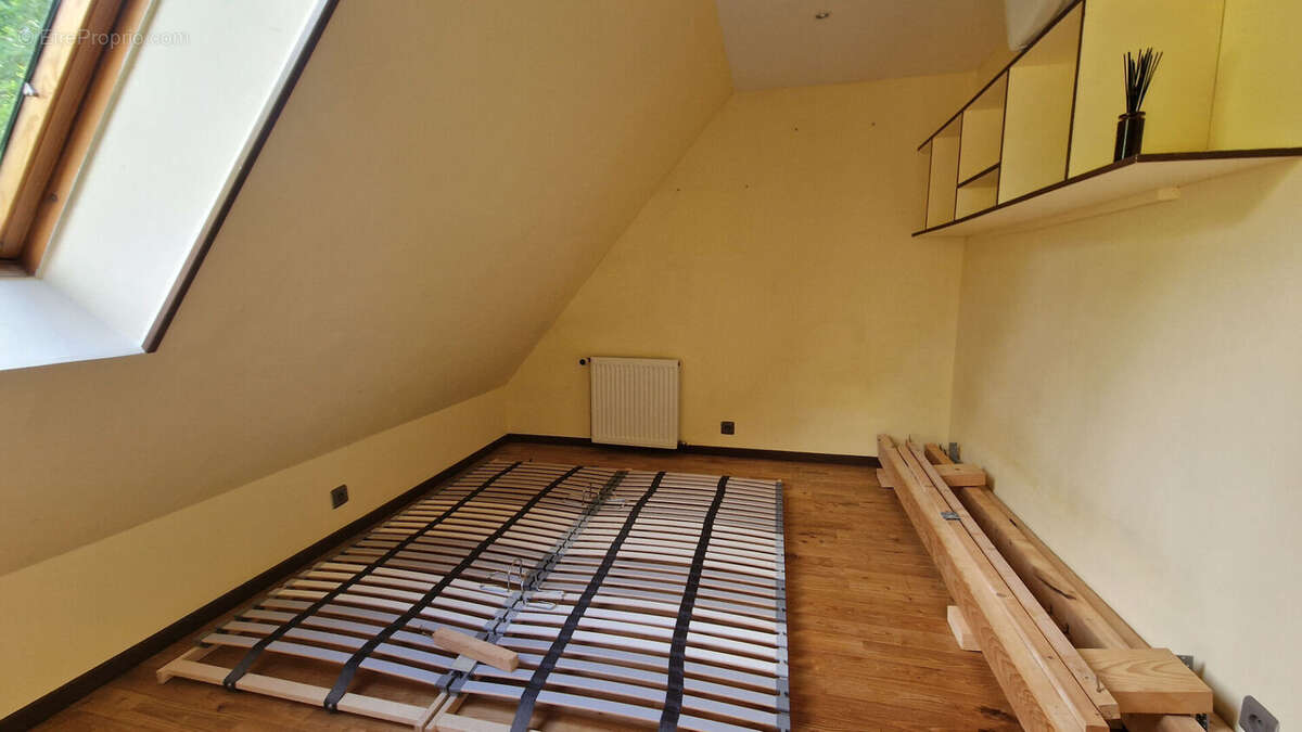 Maison Limay 7 chambres sur 989m² de terrain + 2 garages et 2 parking extérieur - photo 10