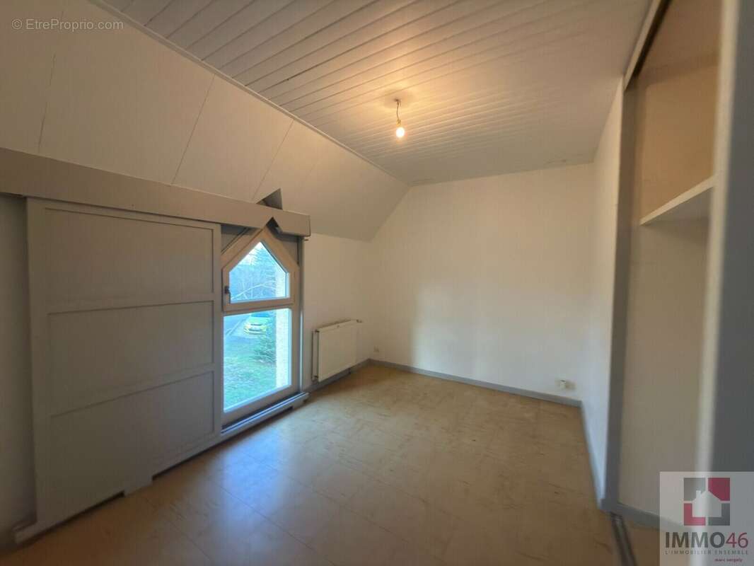 Maison à MONTFAUCON