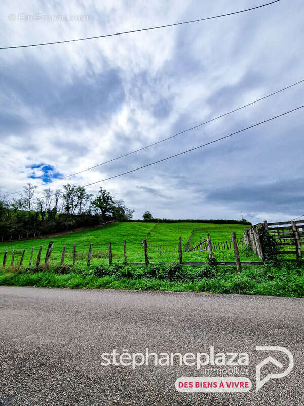 Maison à LA CLAYETTE