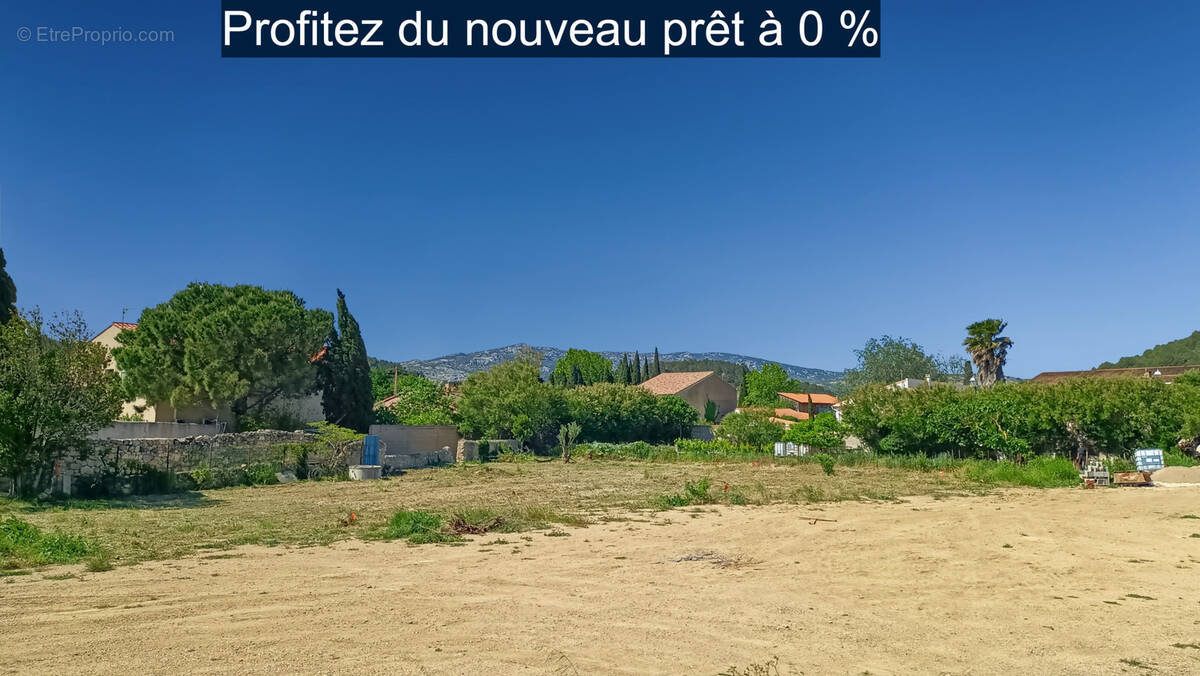 Terrain à ROQUEFORT-DES-CORBIERES