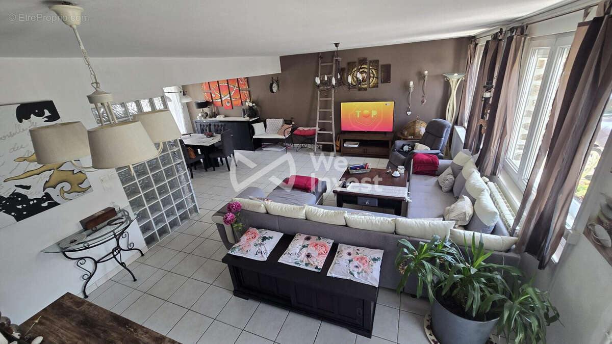 Maison 183 m² à Charleville-Mezieres  - photo 2