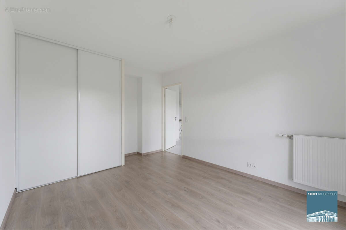 Appartement à PAREMPUYRE
