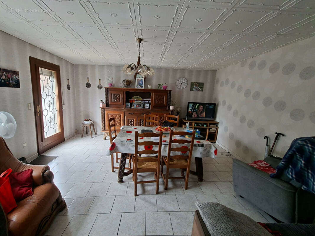 Maison à PLOMION