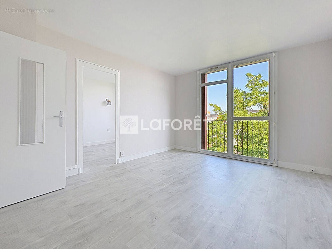 Appartement à ROMAINVILLE