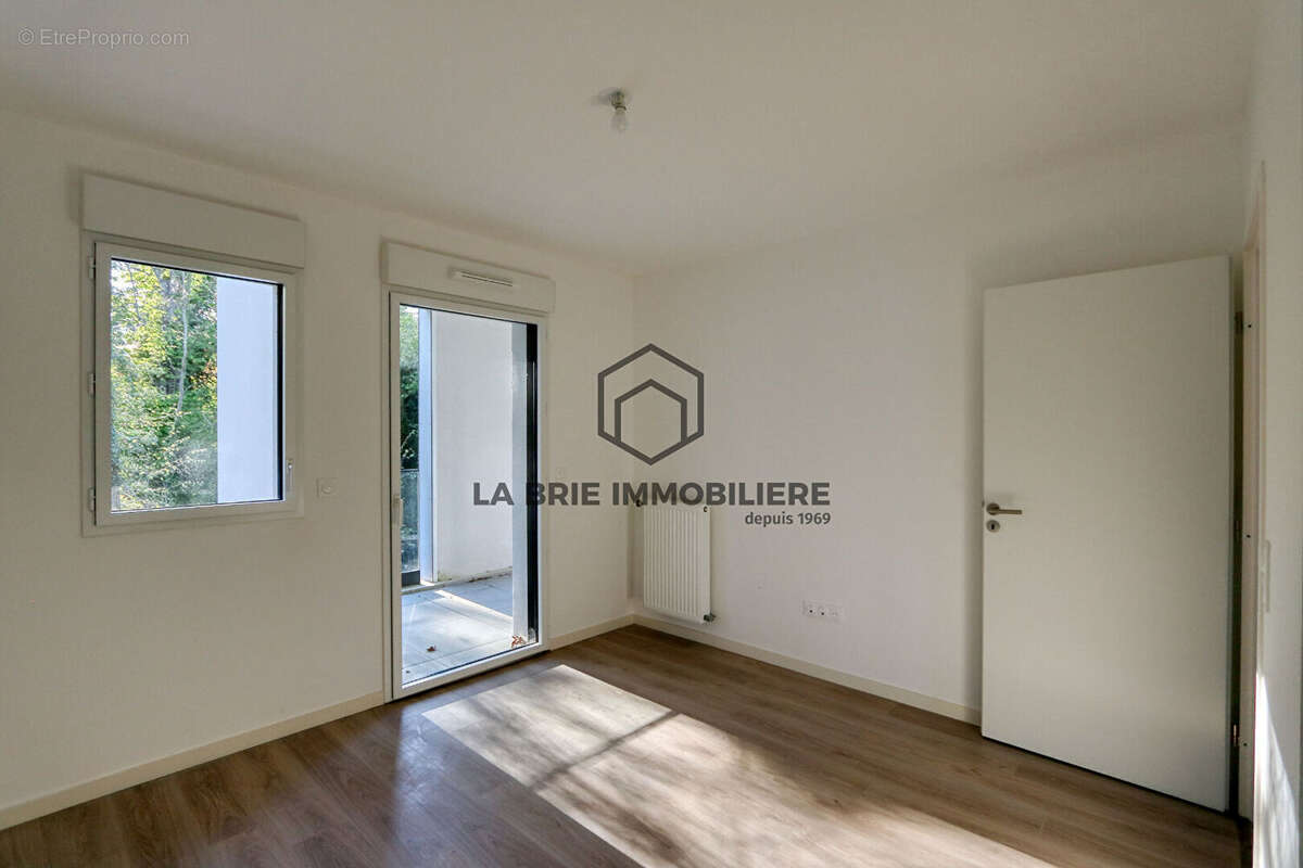 Appartement à RUBELLES