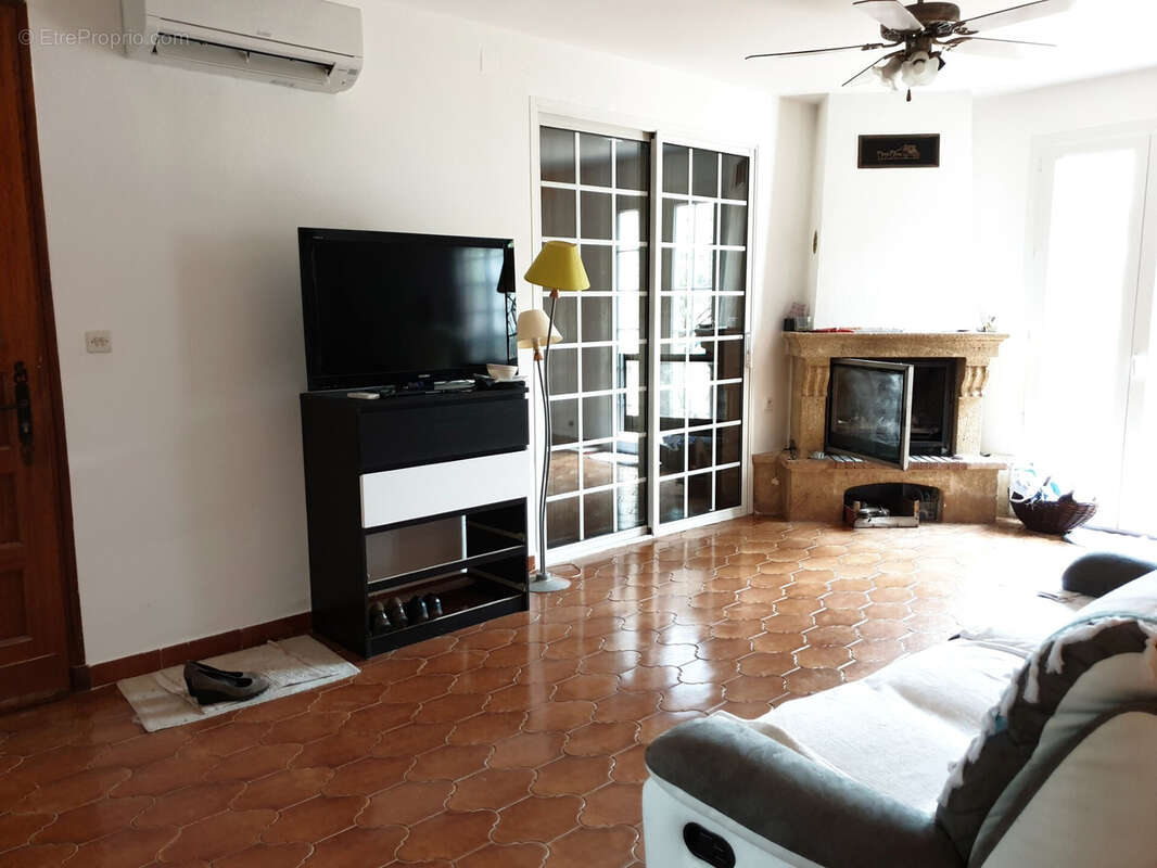 A vendre villa 5 chambres hangar 150m2 - photo 4