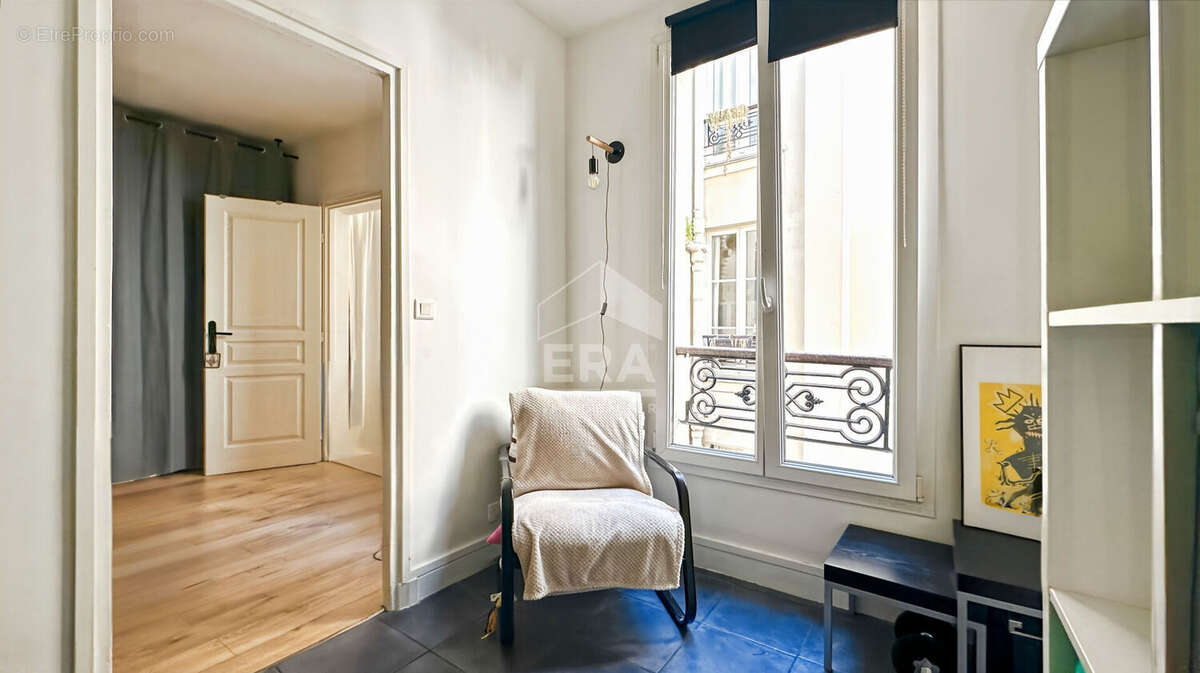 Appartement à PARIS-10E