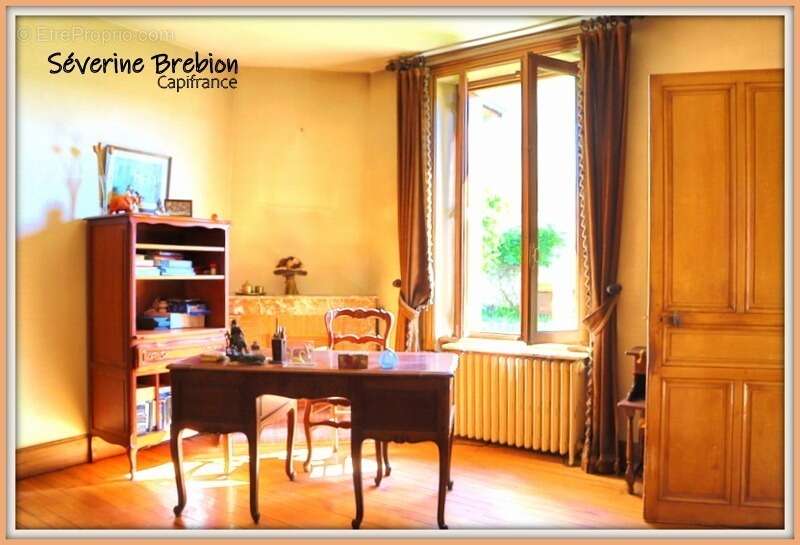 Ensemble immobilier avec une maison, 2 appartements loués, 2 garages, 3 ateliers à Chabreloche - photo 7