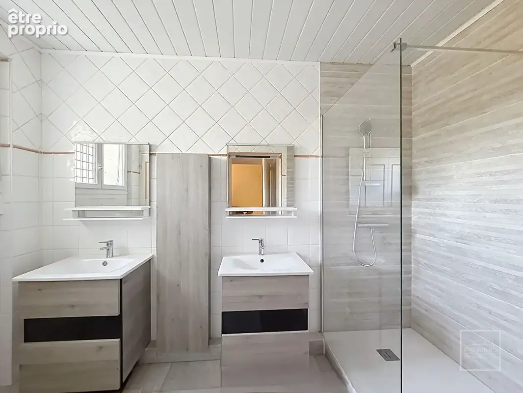 Saint Didier Au Mont D Or Maison plain-pied de 190 m²  sur 3 000 m²  de terrain au calme, sans vis-à-vis. - photo 9