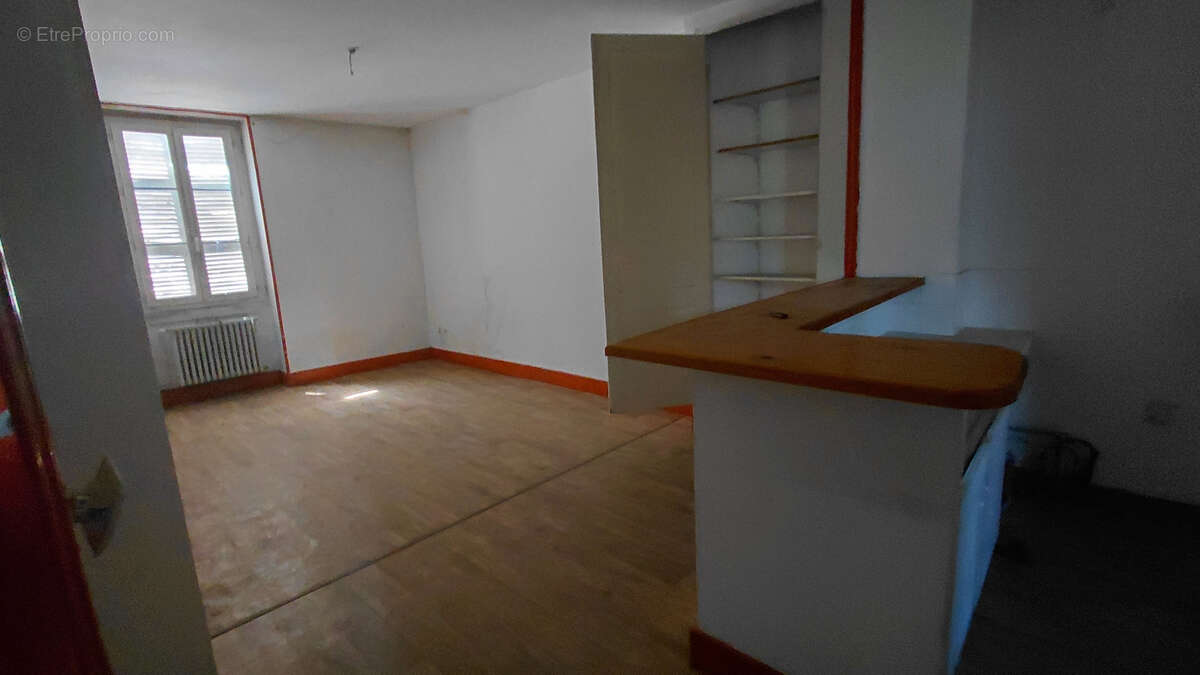 Appartement à BOURG-SAINT-ANDEOL