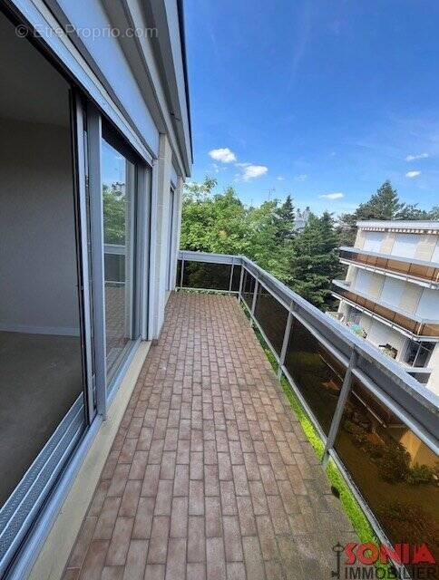 Appartement à NOGENT-SUR-MARNE