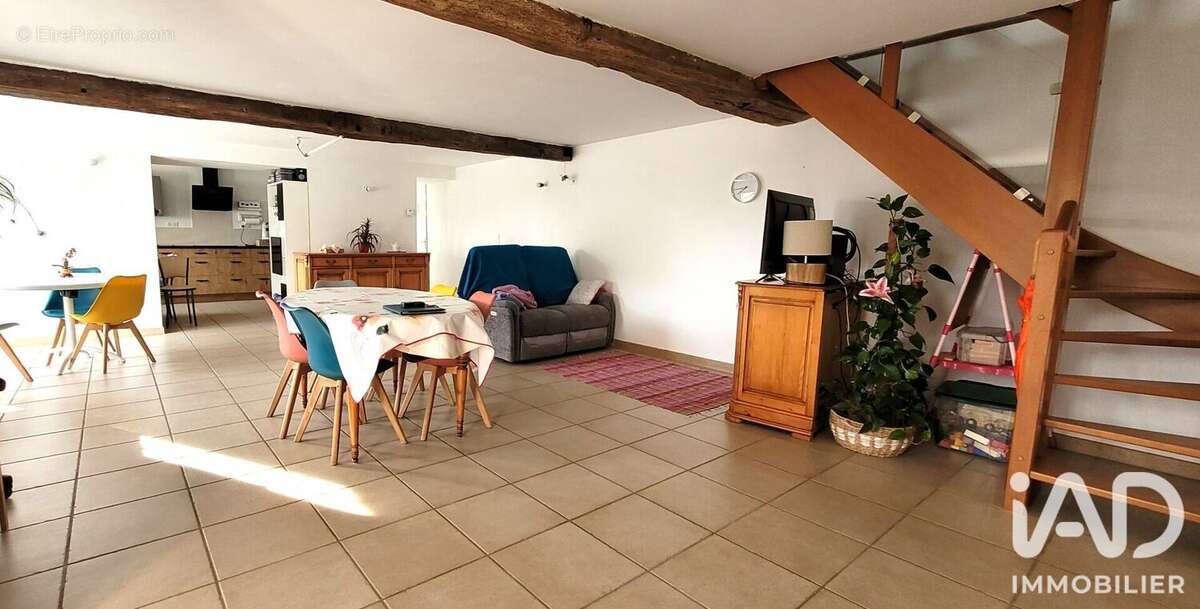 Maison 300 m² à Monsireigne  - photo 5