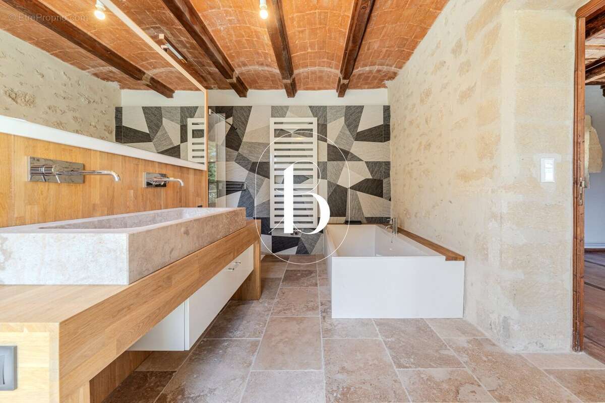 Maison à UZES