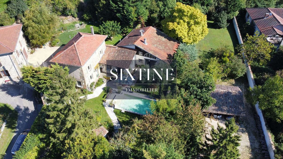 Maison à VILLE-SOUS-ANJOU