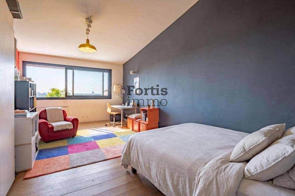 Suresnes - propriete contemporaine d'exception vue sur paris - photo 25