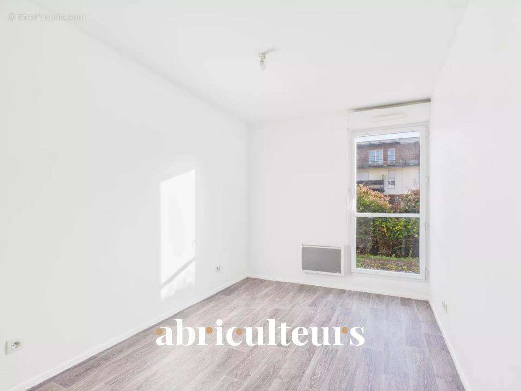 Appartement à SURVILLIERS