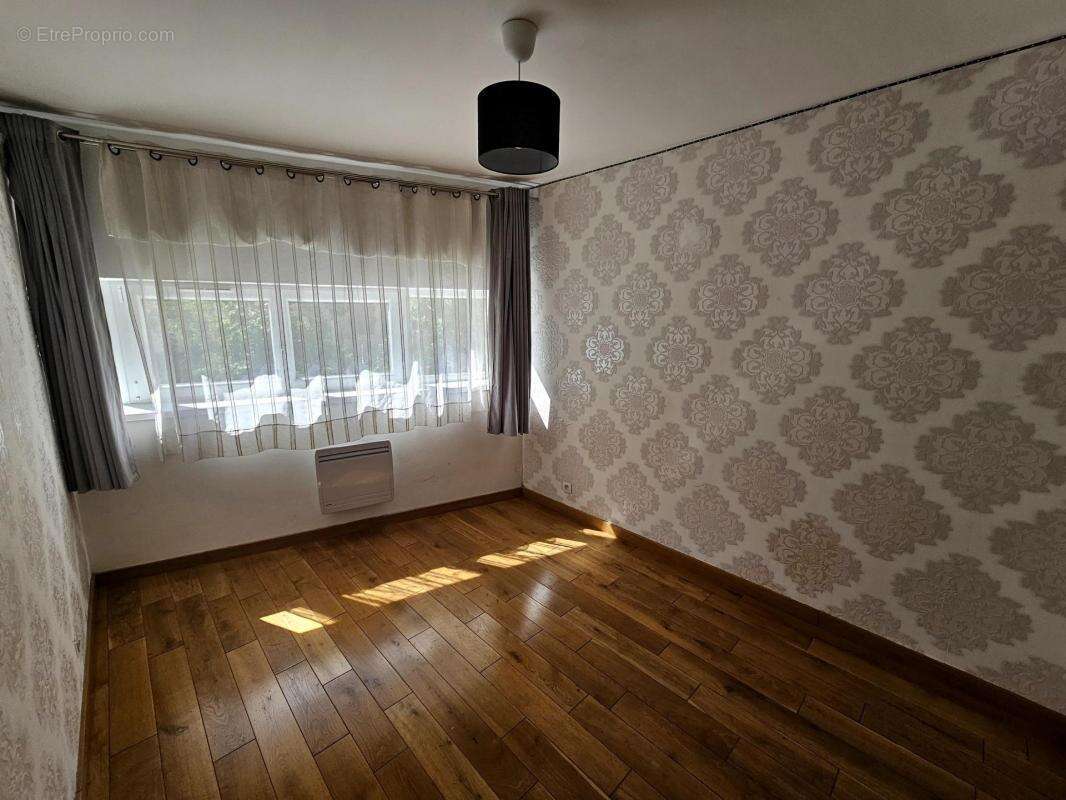 Appartement à AUBERVILLIERS