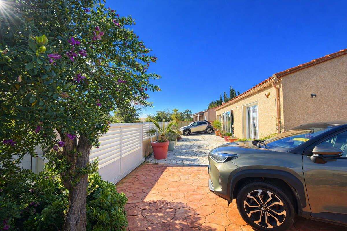 Maison à SAINT-HIPPOLYTE