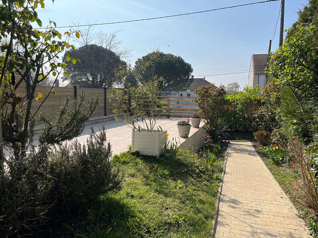 Maison à MONTMORENCY