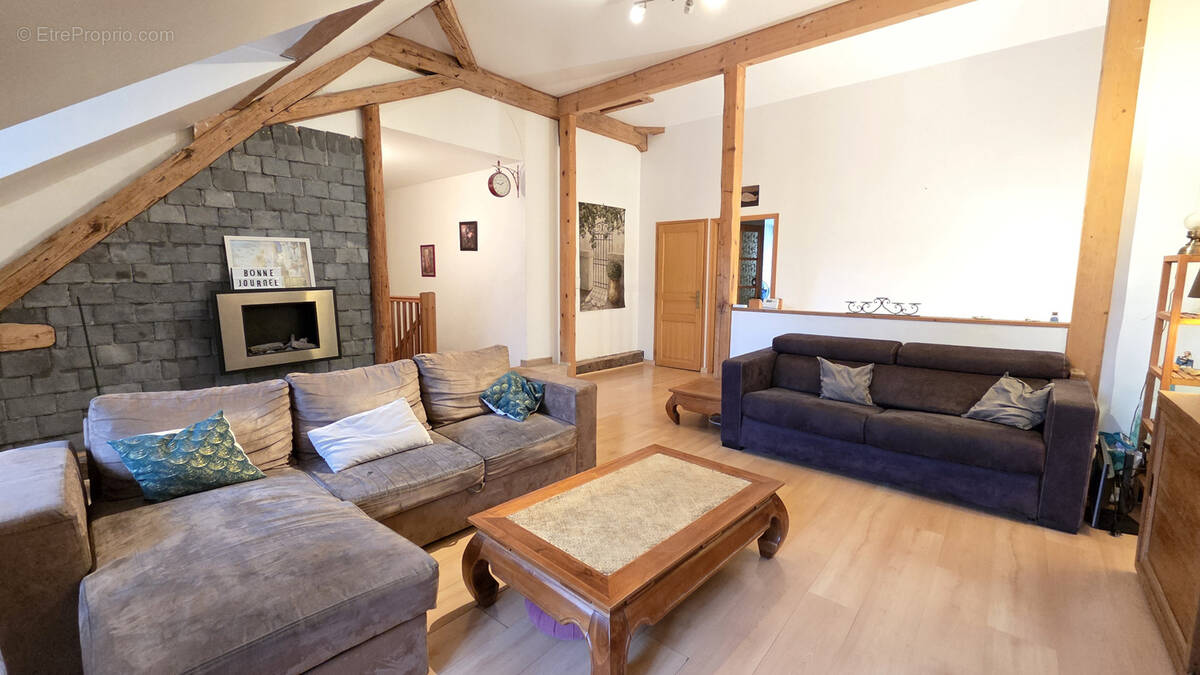 Appartement à CLUSES