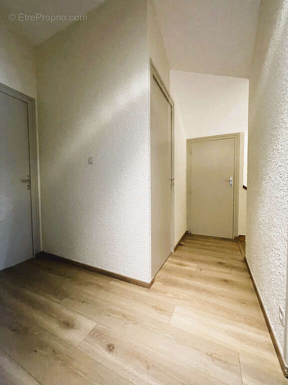Maison individuelle et garage sur terrain clos - photo 13