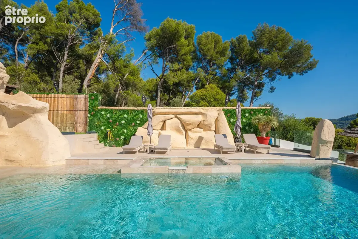 Villa moderne - 8 pièces - 230 m2 - Eoures / Marseille 11 - photo 3