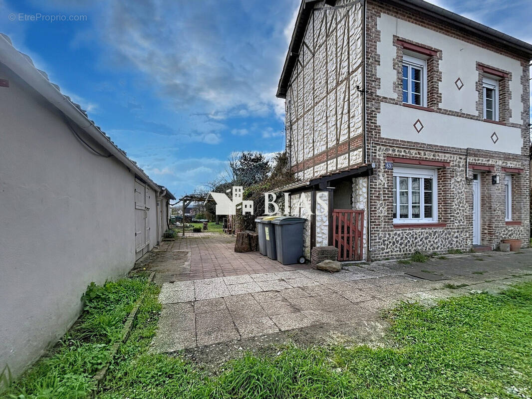 Maison à CLEON