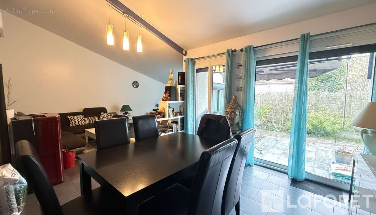 Maison à ROMILLY-SUR-SEINE