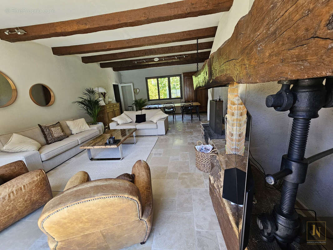 Maison à PAIMBOEUF
