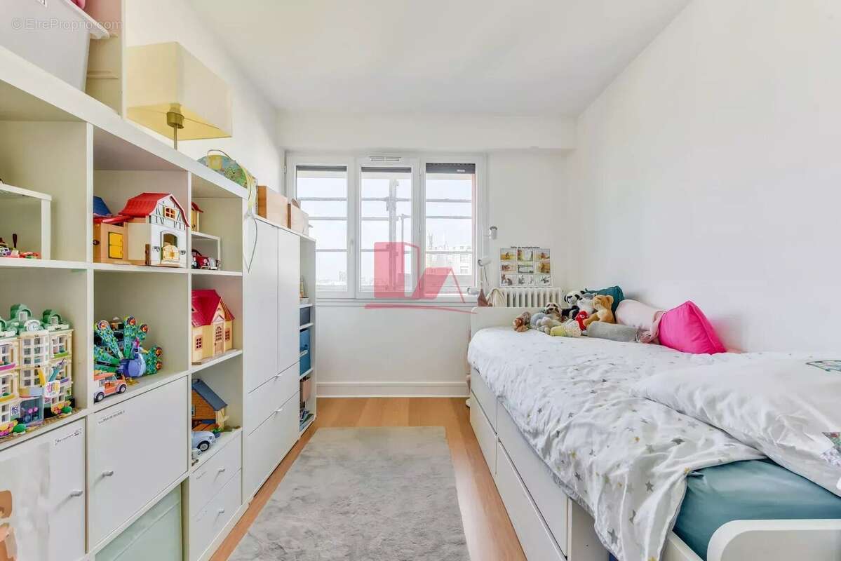 Appartement à ISSY-LES-MOULINEAUX