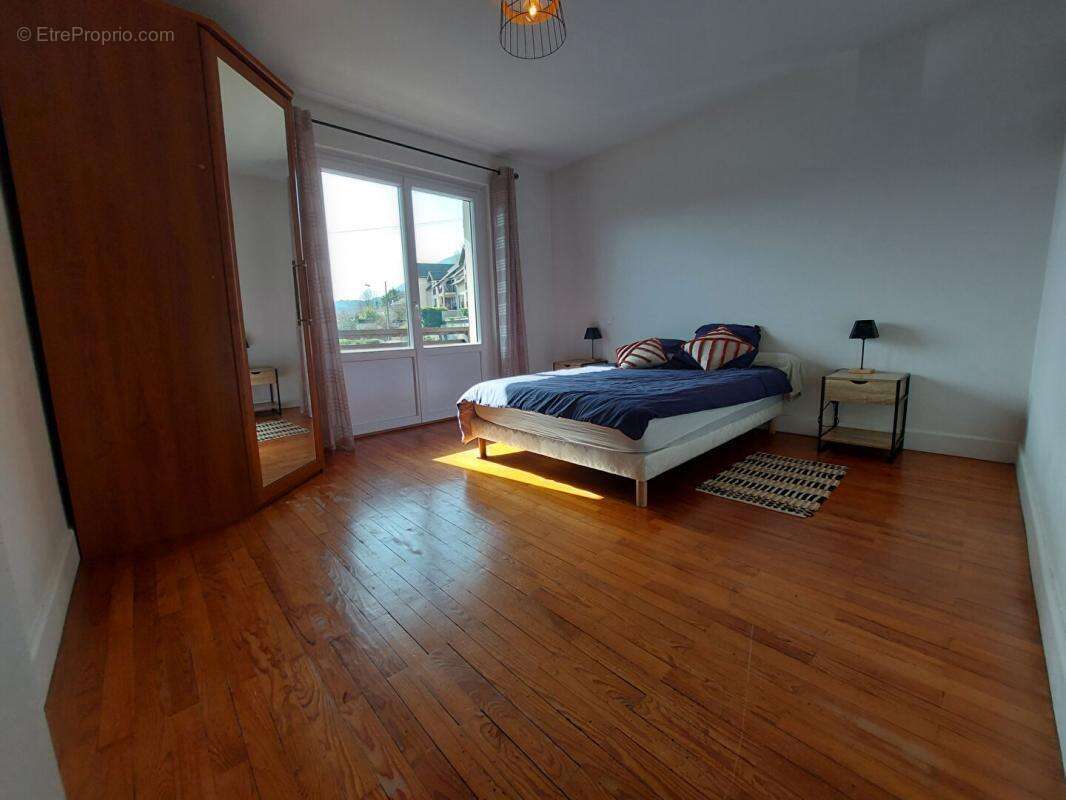 Appartement à SEVRIER