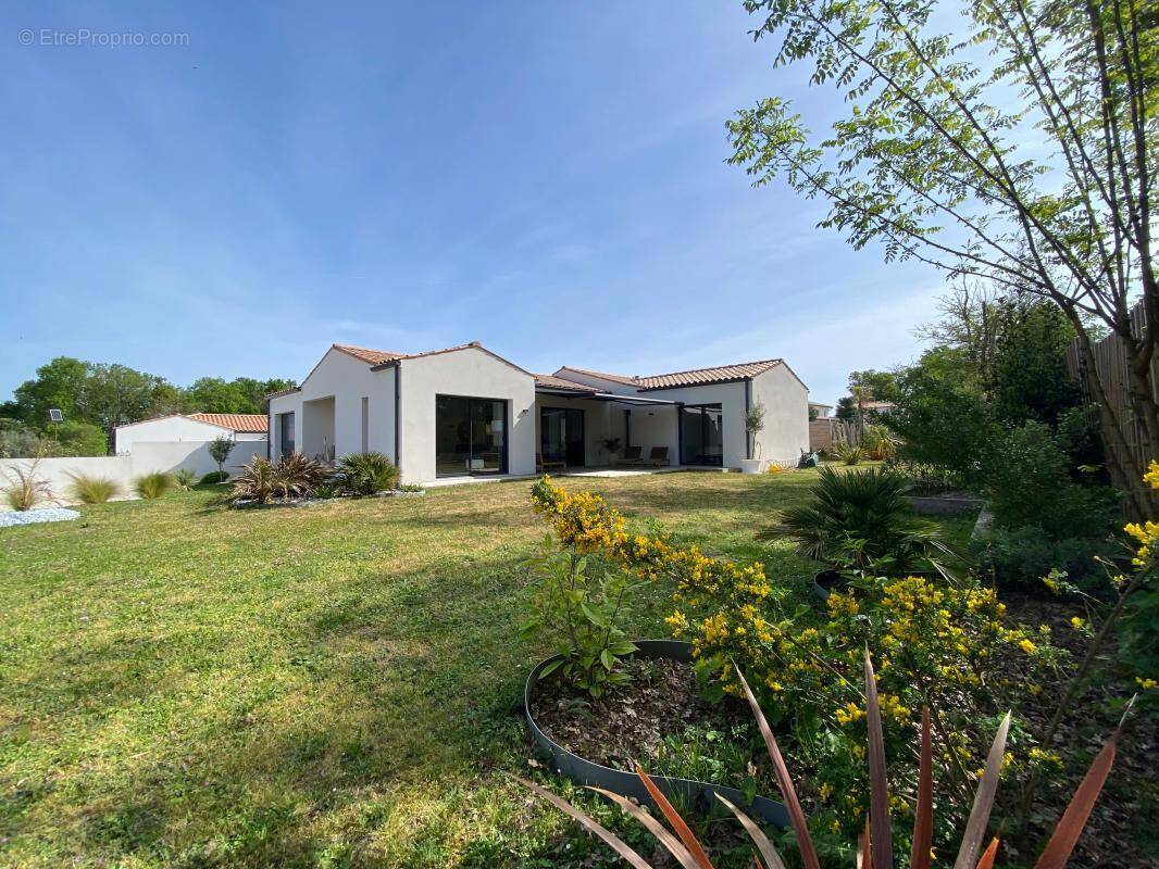 Maison à LES MATHES