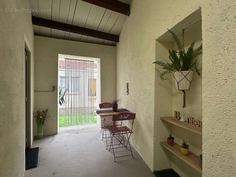 Maison à NIEUL-LE-DOLENT