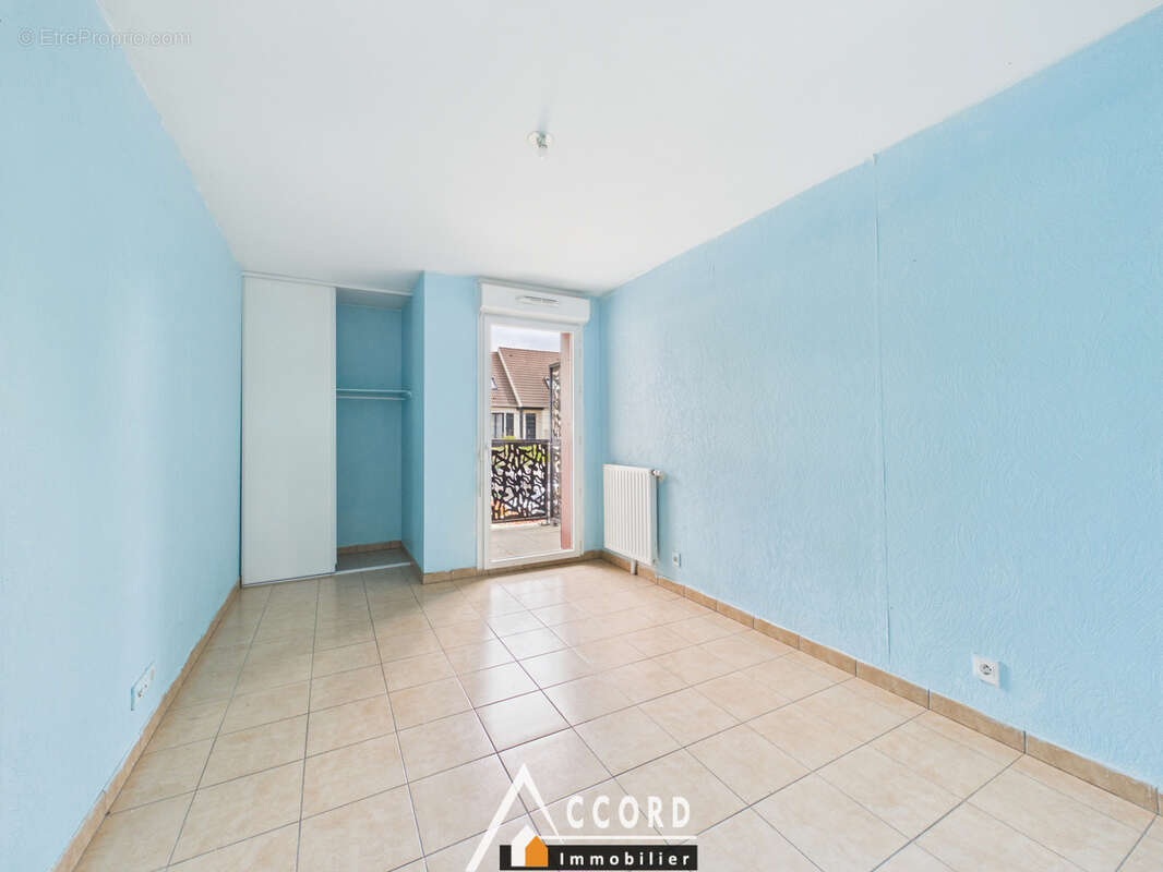 Appartement à SARTROUVILLE