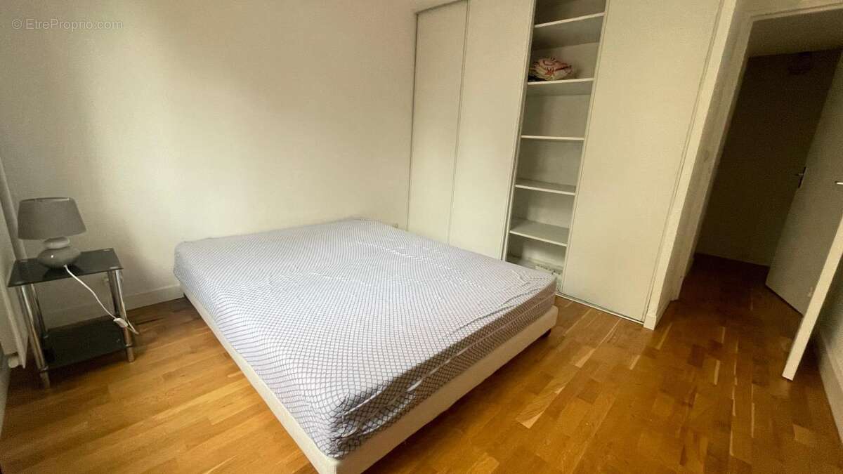 Appartement à LES ULIS