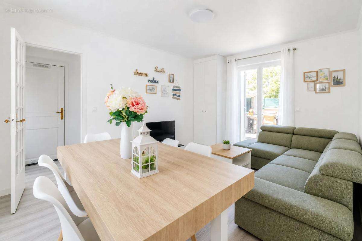Maison de 5 pièces de 70 m² à Livry-Gargan - photo 3