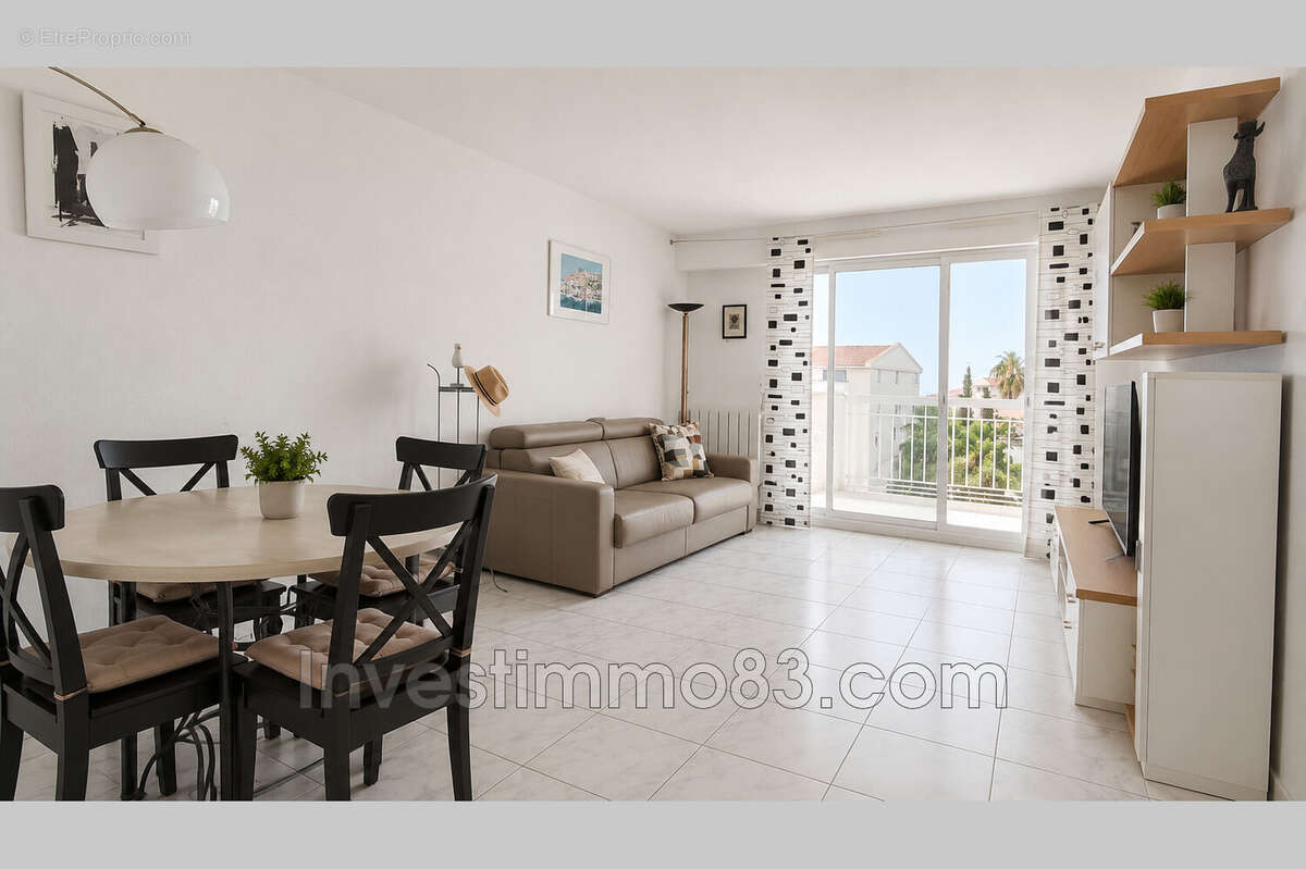Appartement à SAINT-RAPHAEL