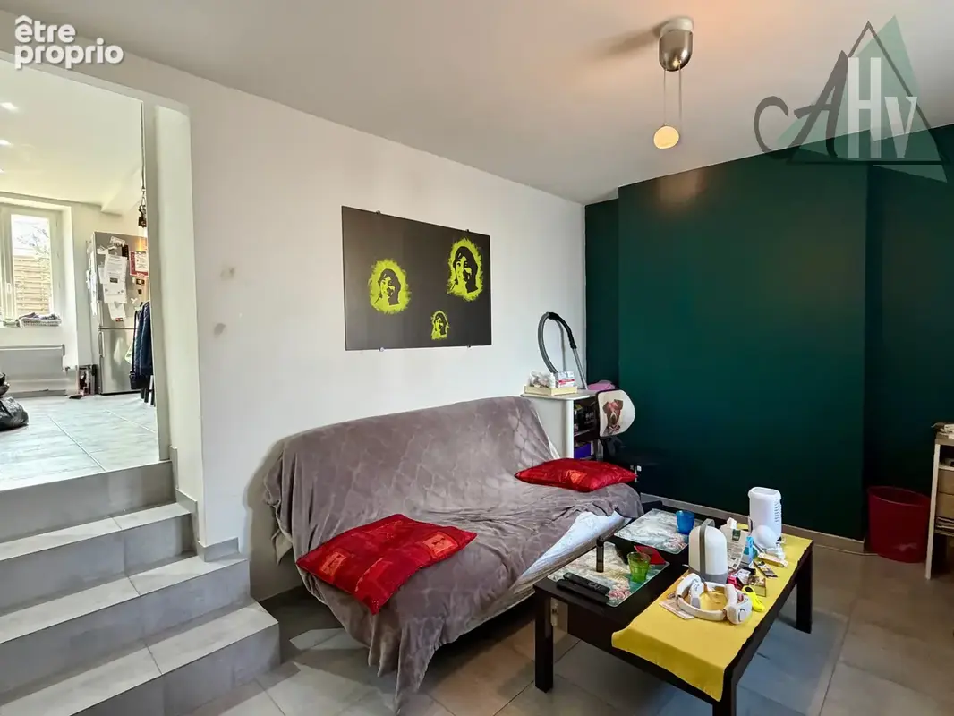 Maison de plain-pied - 70 m2 - F4 - Sainte-Colombe - photo 4