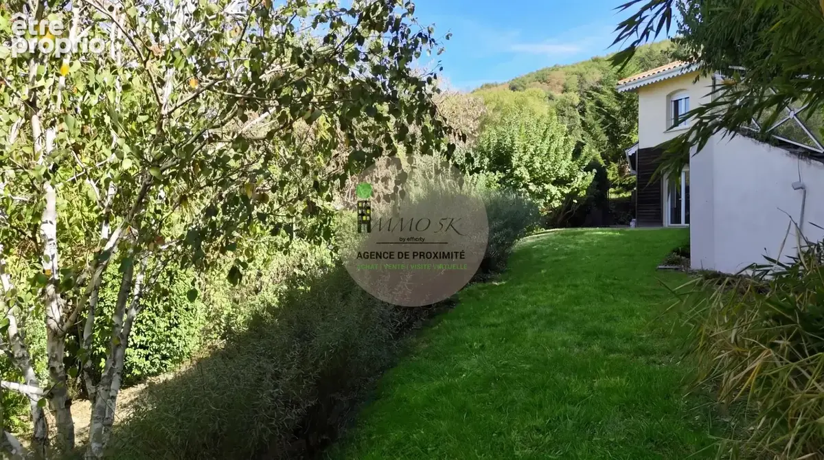 **Somptueuse villa familiale à Limonest – Piscine, jacuzzi et appartement indépendant** - photo 28