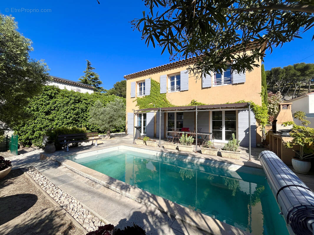 Maison à ENSUES-LA-REDONNE