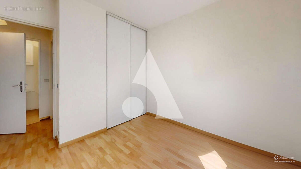 Appartement à LA GARENNE-COLOMBES