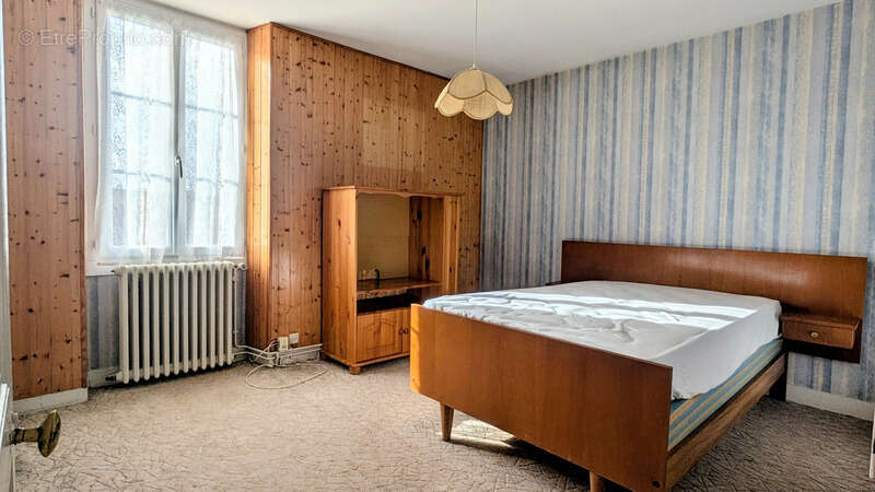 Maison à CHERVES-RICHEMONT