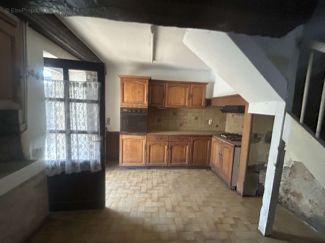 Maison à rénover avec terrain   46200 Lachapelle Auzac - photo 3