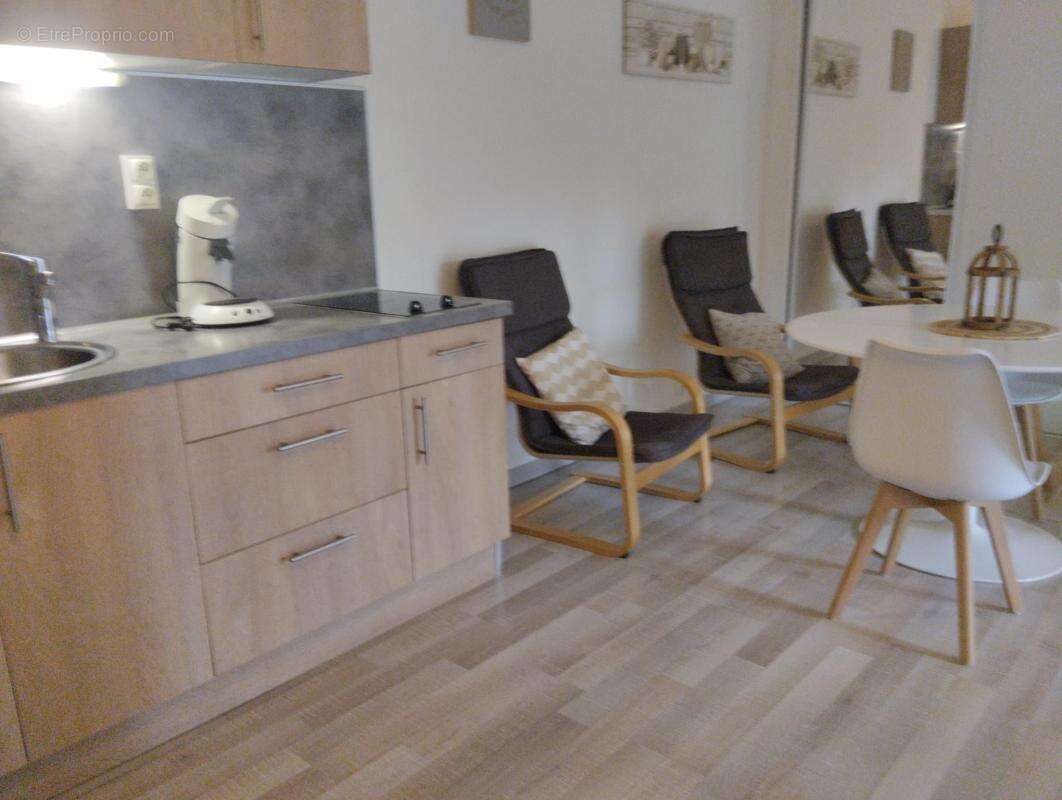 Appartement à GREOUX-LES-BAINS